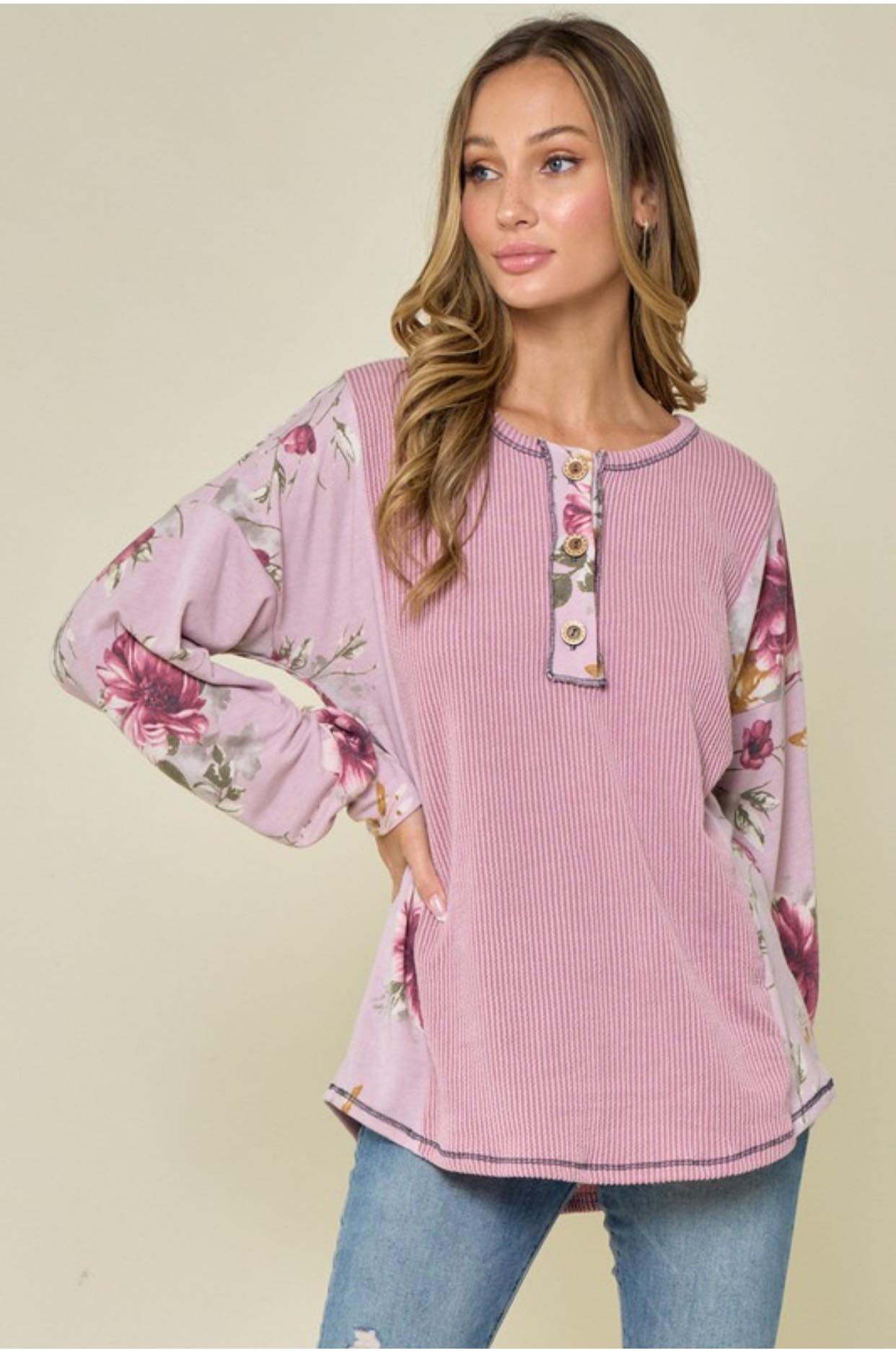 Cassie Top