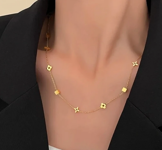 Bloom Necklace